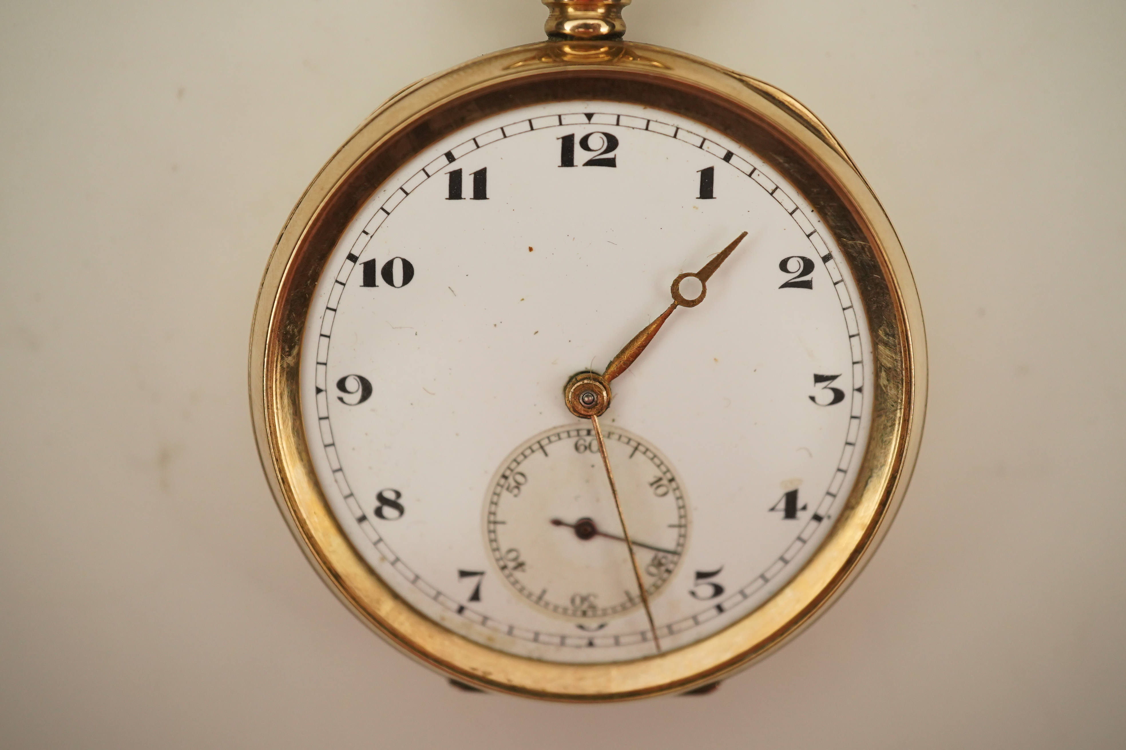 A George V 9ct gold open faced keyless pocket watch